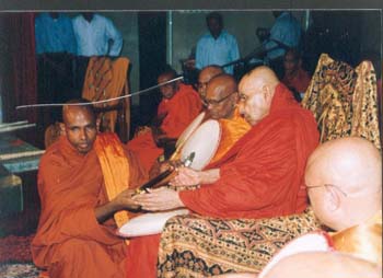 2003.01 04 - Akta Patra Pradanaya ( credential ceremony) at citi hall in Kurunegala about The C10.jpg